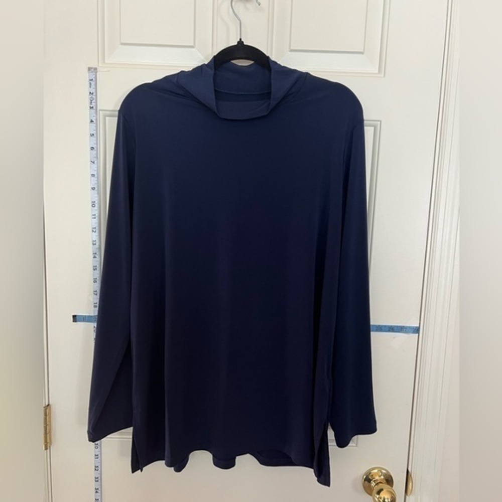 Susan Graver long sleeve top, XL Navy blue